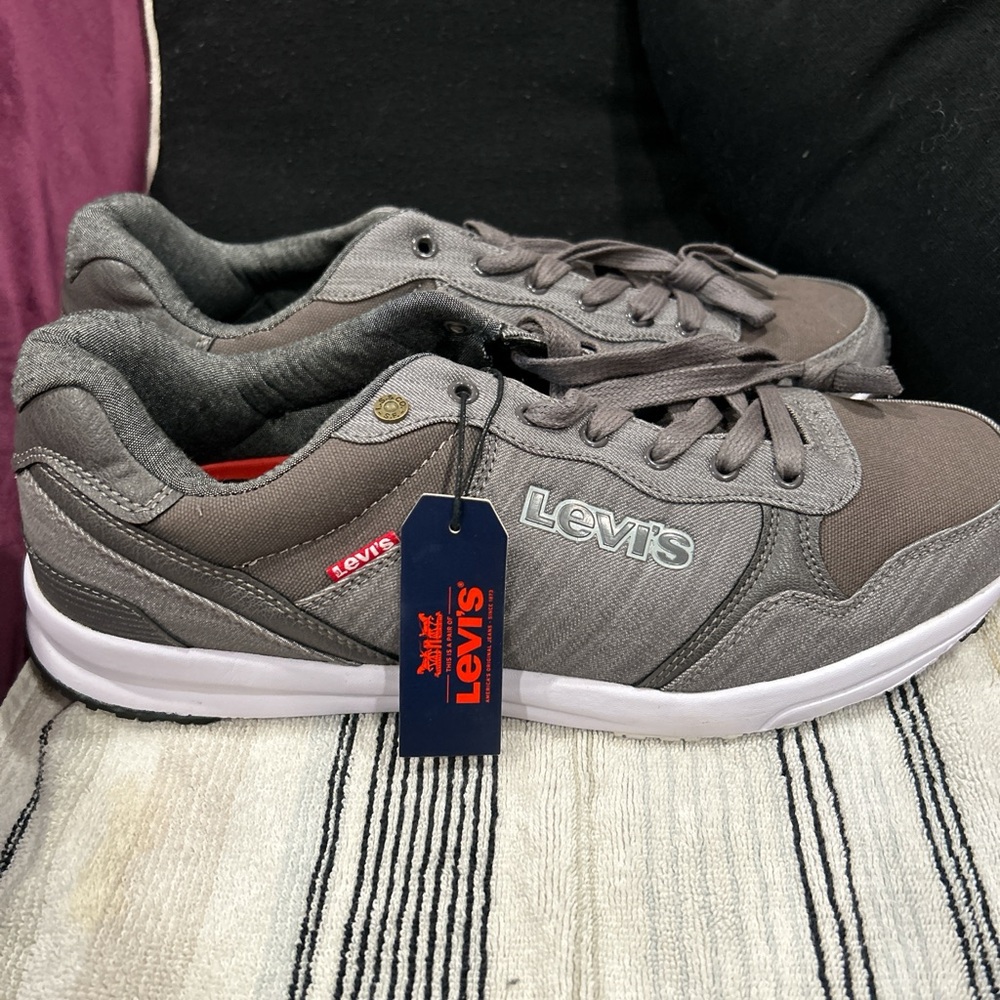 Levi's Men's Charcoal Sneakers